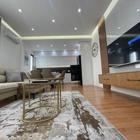 Lux Apartment At Arlis ติรานา ภายนอก รูปภาพ