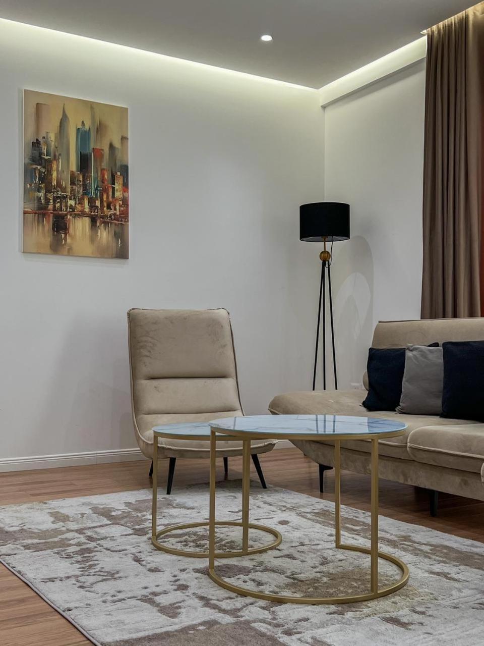 Lux Apartment At Arlis ติรานา ภายนอก รูปภาพ